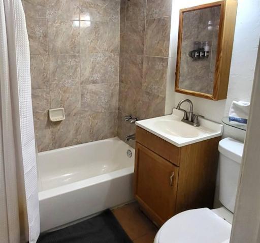 Apartment U4 - Cozy 1br & 1ba Walkup In Dt Phx With Pkg